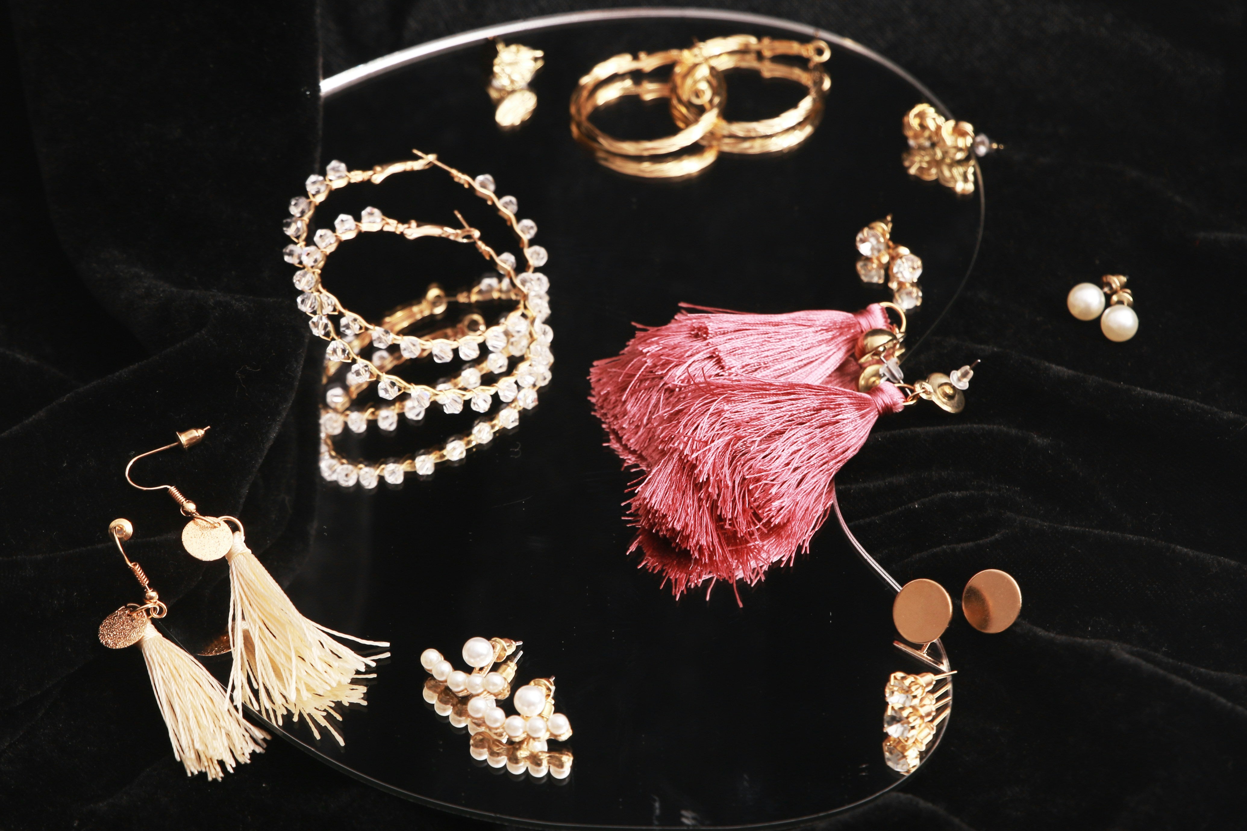 A Complete Guide to Different Types of Earrings - Blog - Guide - Kiralala.com