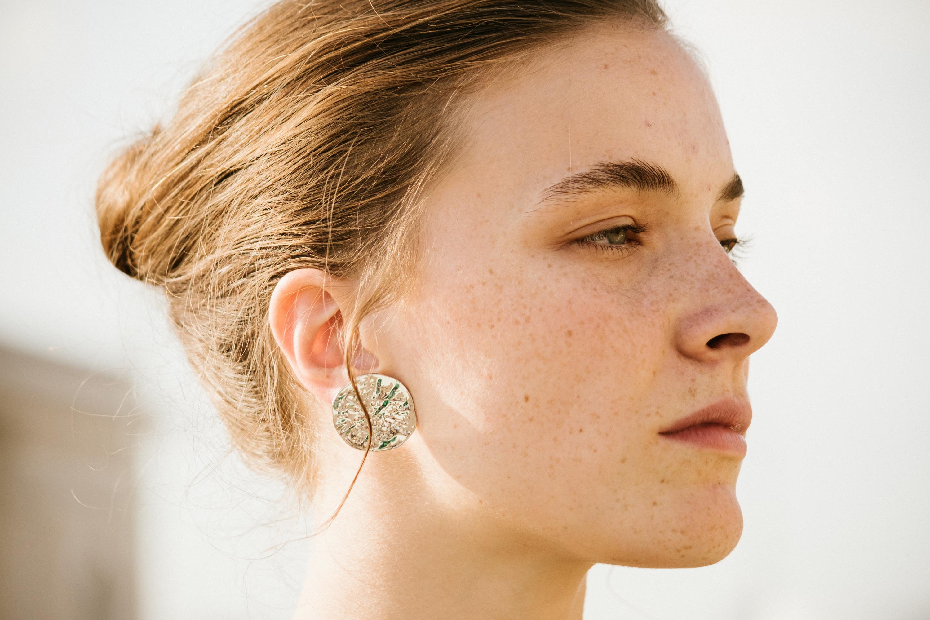 How to Choose Ideal Earrings for Your Face Shape - Kiralala.com