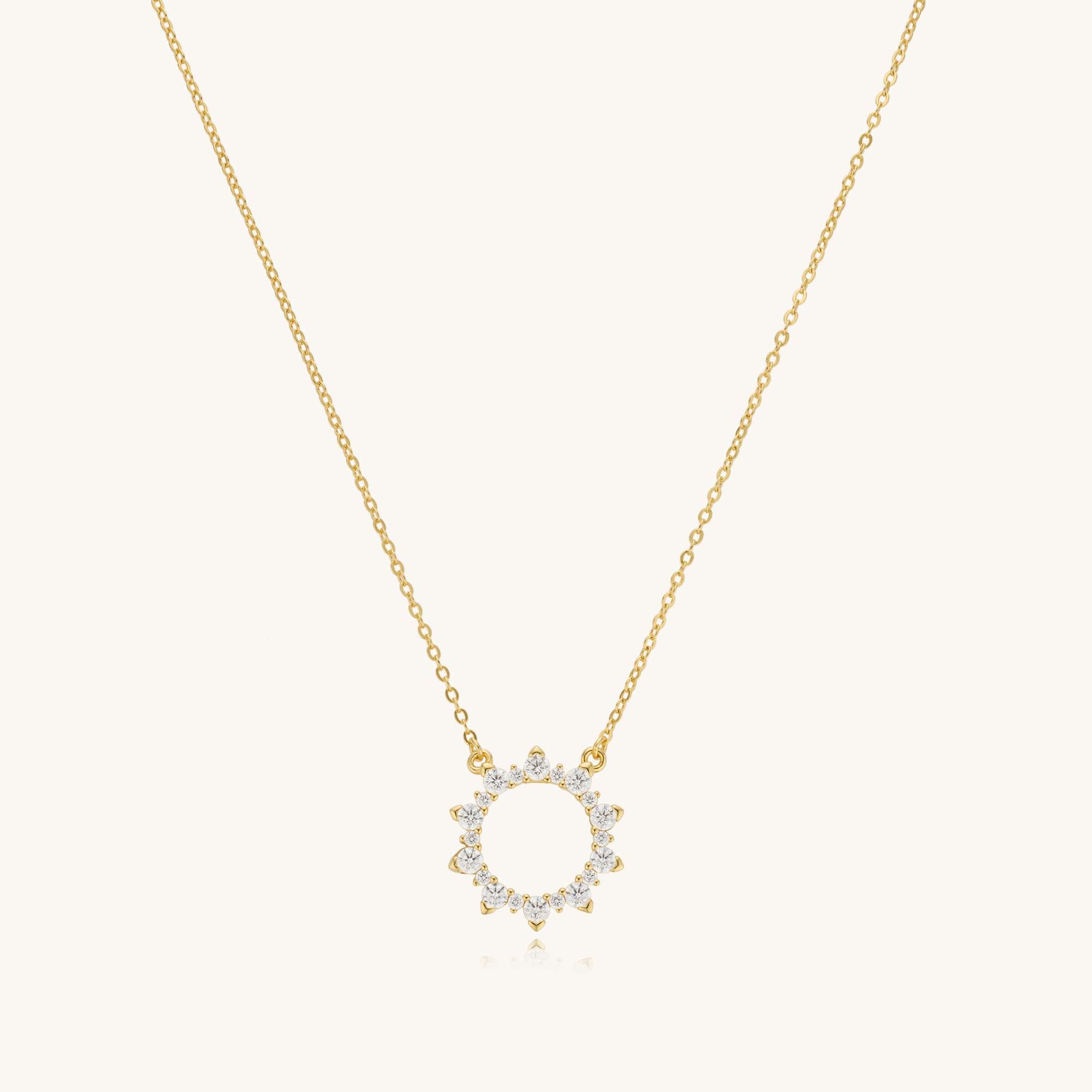 18k Gold Vermeil Diamond Flower Circle Pendant Necklace - Kira LaLa