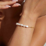 Tiny Pearl Bracelet